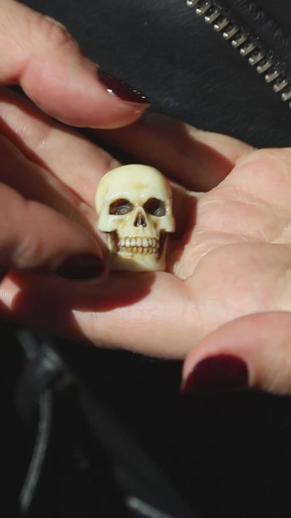 Skull Pin