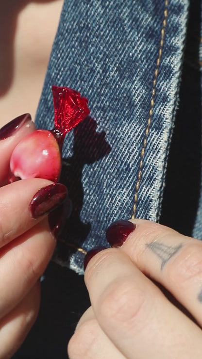 Skull Candy Pin